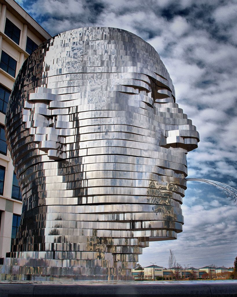 Скульптура-фонтан Metalmorphosis, США